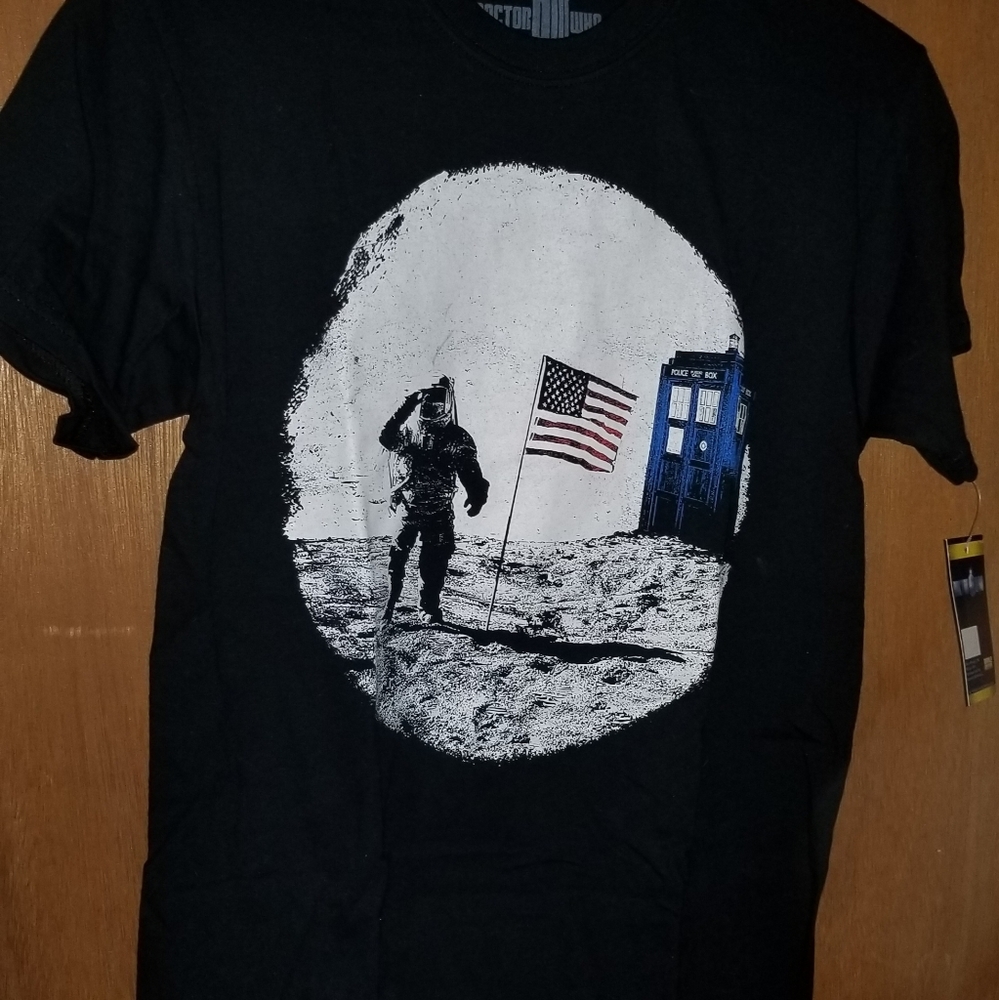 Doctor Who T Shirt Moon Landing